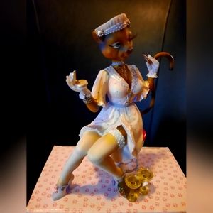 ALLEY CATS by Margaret Le Van